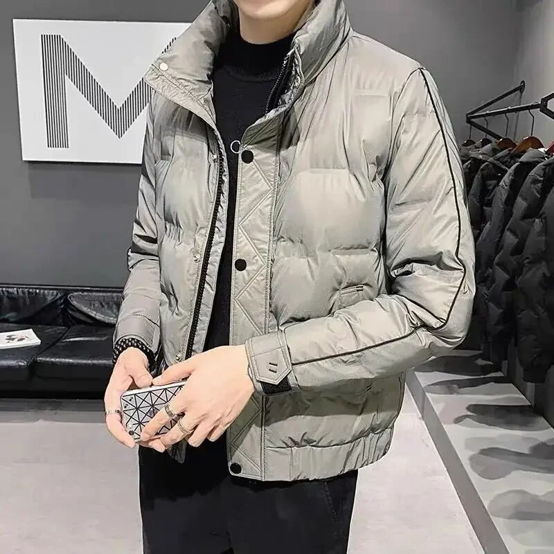 Dūnu jakas vīriešiem Īsas Heavy 2023 Trend Parkas Jauniešu vīriešu polsterēts mētelis ar reklāmas polsterējumu Viegls, elegants ikdienas stepēts