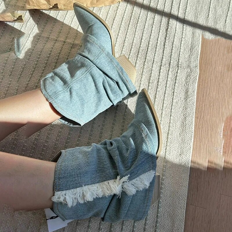 Voldid, sinised teksapüksid, naiste kõrged saapad 2023. aasta sügisene paksu kontsaga terava ninaga kauboisaapad, naiste libisemine läänelike pikkade saapadena