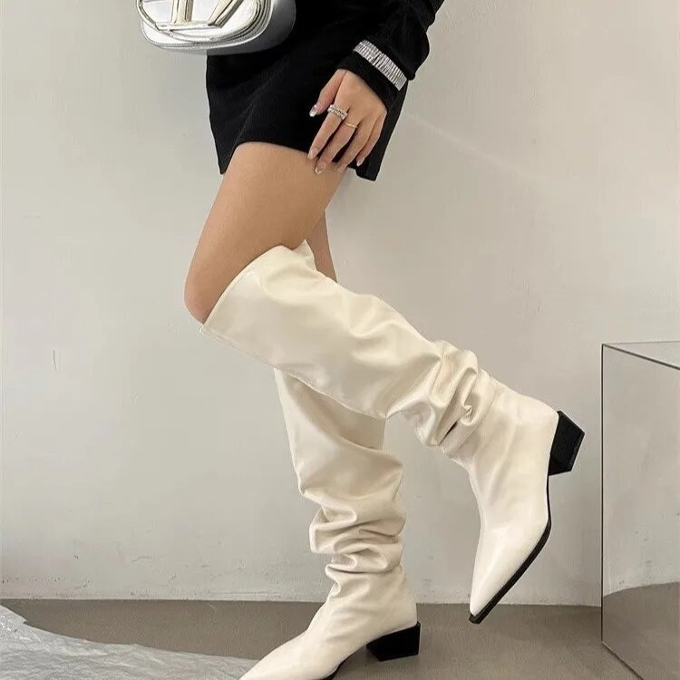 Γυναικείες μπότες ψηλά στο γόνατο με μυτερές μύτες Χειμερινές φθινοπωρινές μπότες ιππότης Flat Mid Heeled Μαύρες Λευκές Καφέ Γυναικείες μπότες για πάρτι