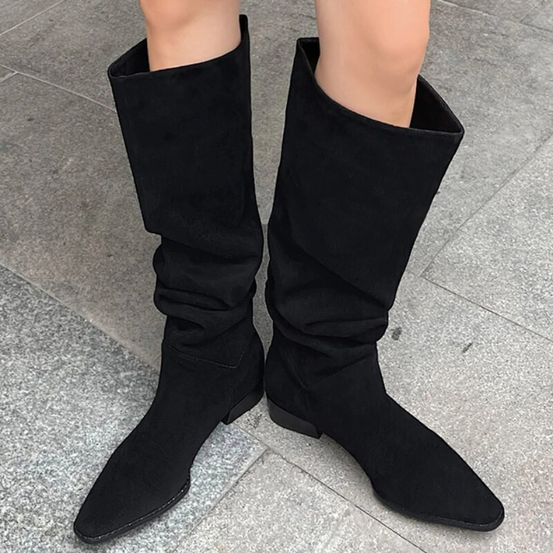 2023 m. moteriški batai su aukštais keliais. Moteriški batai su paprastais klostuotais zomšiniais žieminiais botas dideliais perimetru, pavasario rudens, moteriški įtempti batai