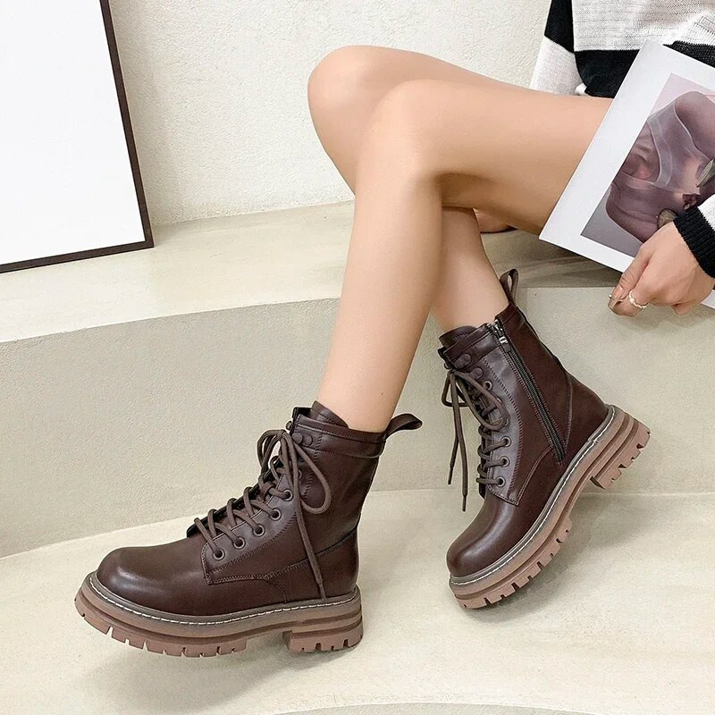 Moteriški batai su užtrauktuku šonu