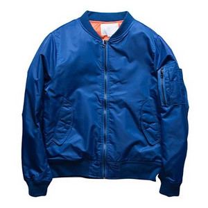 Karinis Japonijos stilius, 2021 m. rudens, žiemos, vyriškos dygsniuotos bombonešio striukės, stovinčios apykakle, pilotinės striukės su užtrauktuku rankovėmis, kišenėmis, paminkštintas paltas