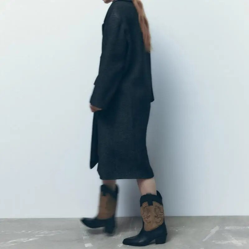 Avalynė smailia nosimi „Cowgirl“ moteriški batai pusiau aukšti, džinsiniai kaubojus, vidurinio kulno mada, 2023 m. tendencija „Hot Pu“