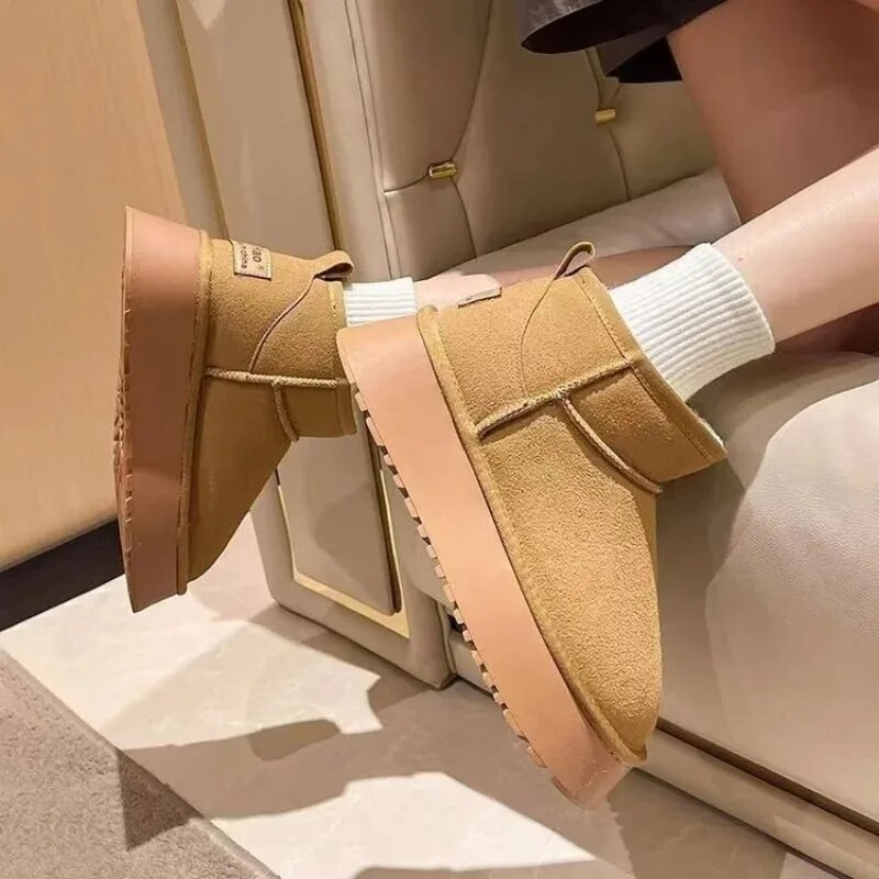 Γυναικείες μπότες χιονιού με χοντρές βελούδινες πλατφόρμες 2023 Winter Keep Warm Γούνινα βαμβακερά παπούτσια Γυναικεία σουέτ slip-on ankle Botas Παπούτσια με επένδυση Ζευγάρι