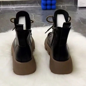 Буни на платформа Ново в Дамски ботуши Есенни обувки Дамски зимни 2023 г. Черни ботуши  Ботуши на равна плоска кожа 