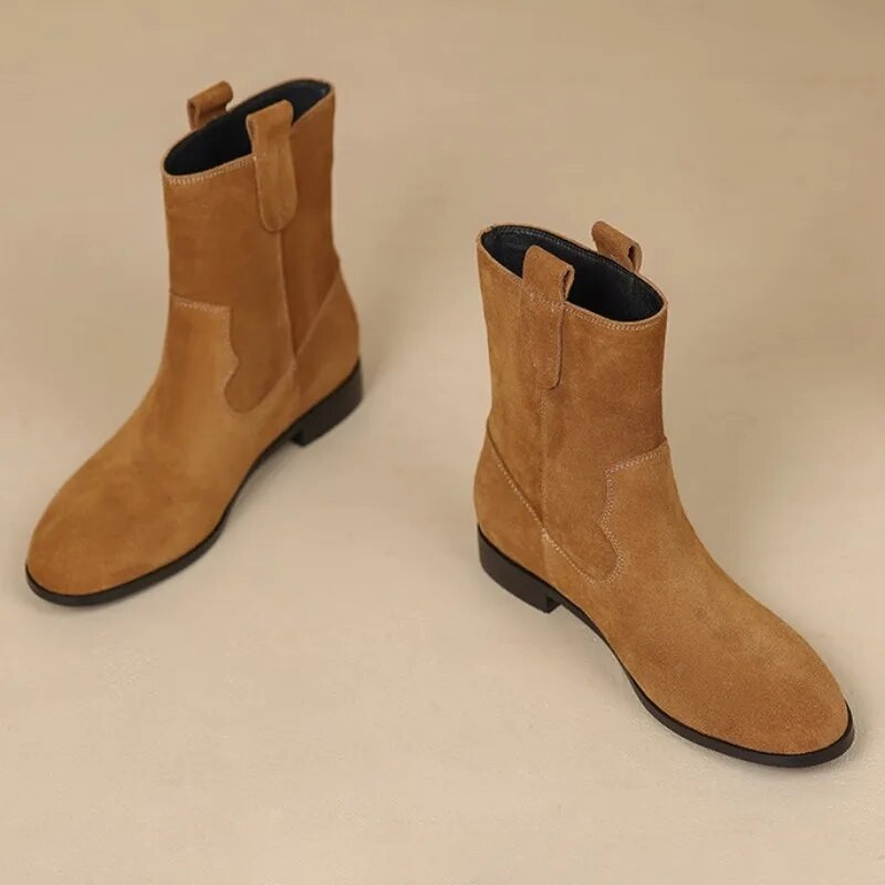 Vintage naiste saapad Faux seemisnahast lamedad lühikesed saapad, libisevad madala kontsaga vabaaja naiste kingad Sügisene tugeva mugavuse poolsaapad Zapatos