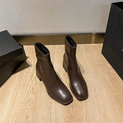 Prancūziški ploni kvadratiniai pirštai storakulniai viengubi batai moteriški 2021 m. odiniai batai vidutinio aukščio smėlio spalvos batai moteriški trumpi batai