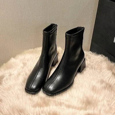 Prancūziški ploni kvadratiniai pirštai storakulniai viengubi batai moteriški 2021 m. odiniai batai vidutinio aukščio smėlio spalvos batai moteriški trumpi batai