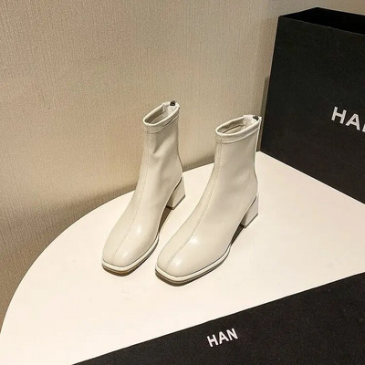 Prancūziški ploni kvadratiniai pirštai storakulniai viengubi batai moteriški 2021 m. odiniai batai vidutinio aukščio smėlio spalvos batai moteriški trumpi batai