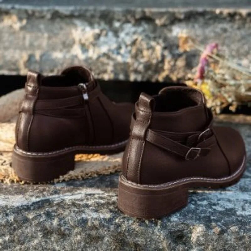 Naiste PU-nahast poolsaapad sügistalvised Briti stiilis paksud kontsad Naiste kingad pehmed, soojad lühikesed saapad, suures suuruses vabaaja saapad