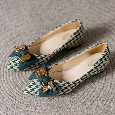 Comemore 2023. aasta terava varbaga madalad kontsad.