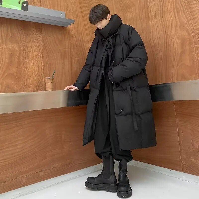 2023 m. žieminė medvilninė striukė, vyriška vidutinio ilgio pastorinta striukė, stovima apykakle.