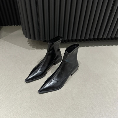 Sügisene naiste poolsaapad Kingad Moodne terava ninaga naiste lühike saapad, ruudukujulised madala kontsaga vabaaja naiste talvejalatsid