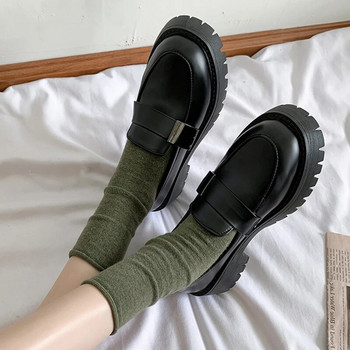 Γυναικεία παπούτσια Derby Μαύρα φλατ βρετανικού στυλ Casual γυναικεία αθλητικά παπούτσια Γυναικεία παπούτσια Shallow Mouth Loafers με απαλή γούνα 2022