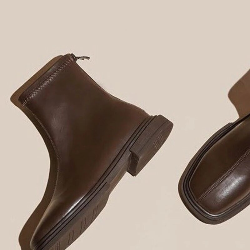 Keskmise kontsaga mootorrattasaapad naiste keskmise toruga varrukatega kingad, kandiline varvas tagumine tõmblukk, lame mood Uus