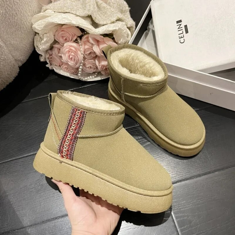 Moodsad karusnahast integreeritud lumesaapad 2024 talve minisaapad soojad libisemisvastased paksu tallaga lühikesed saapad naiste Chelsea saapad