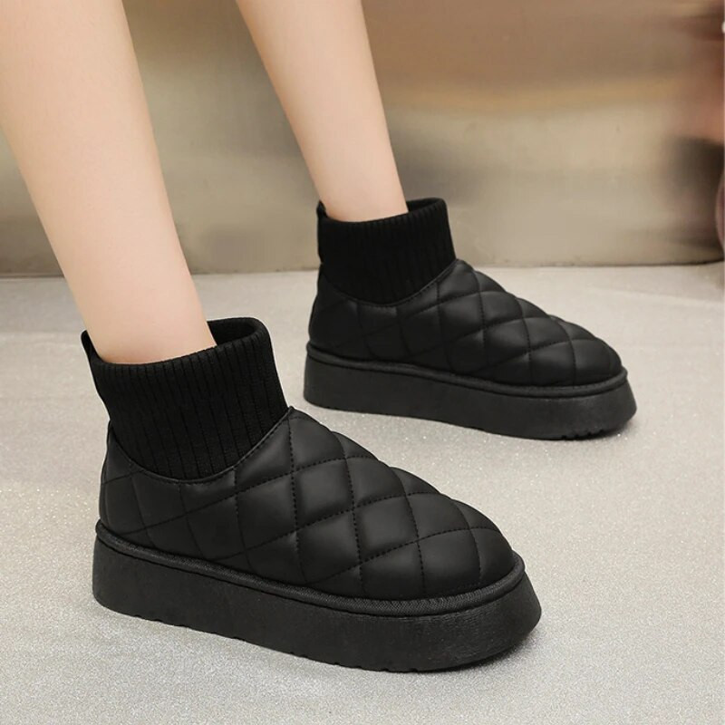 Zimske modne dizajnerske čizme za 2024. Plus baršunaste zadebljane čizme za snijeg Kratke natikače Tople pamučne cipele s debelim potplatom Botas De Mujer