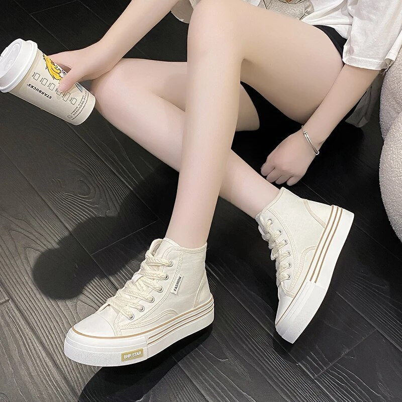 Kingad naistele 2023 Brand Fashion Naiste Vulcanize jalanõud Välispordijalatsid Naiste paeltega vabaaja platvormiga lõuendikingad