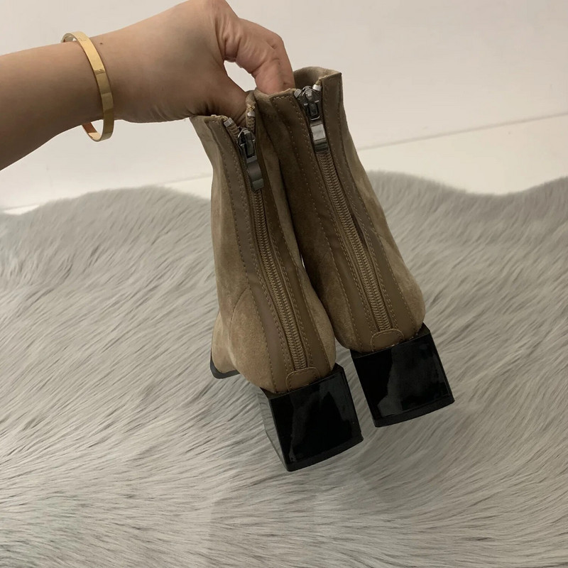 Nauji rudeniniai, žieminiai, moteriški auliniai batai, madingi kailiniai, zomšiniai aukštakulniai, trumpi laiveliai, moteriški batai, moteriški elegantiški kvadratiniai romų batai