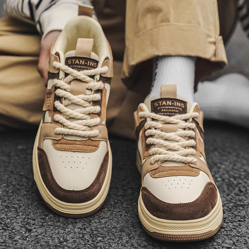 2023. aasta kevadised nahast vabaaja tossud, meeste rulajalatsid Meeste moodsad libisemiskindlad mugavad lamedad vulkaniseerivad kingad