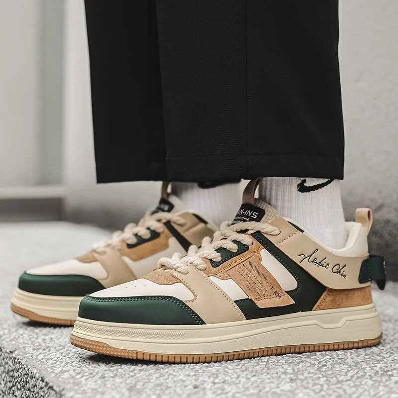 2023. aasta kevadised nahast vabaaja tossud, meeste rulajalatsid Meeste moodsad libisemiskindlad mugavad lamedad vulkaniseerivad kingad