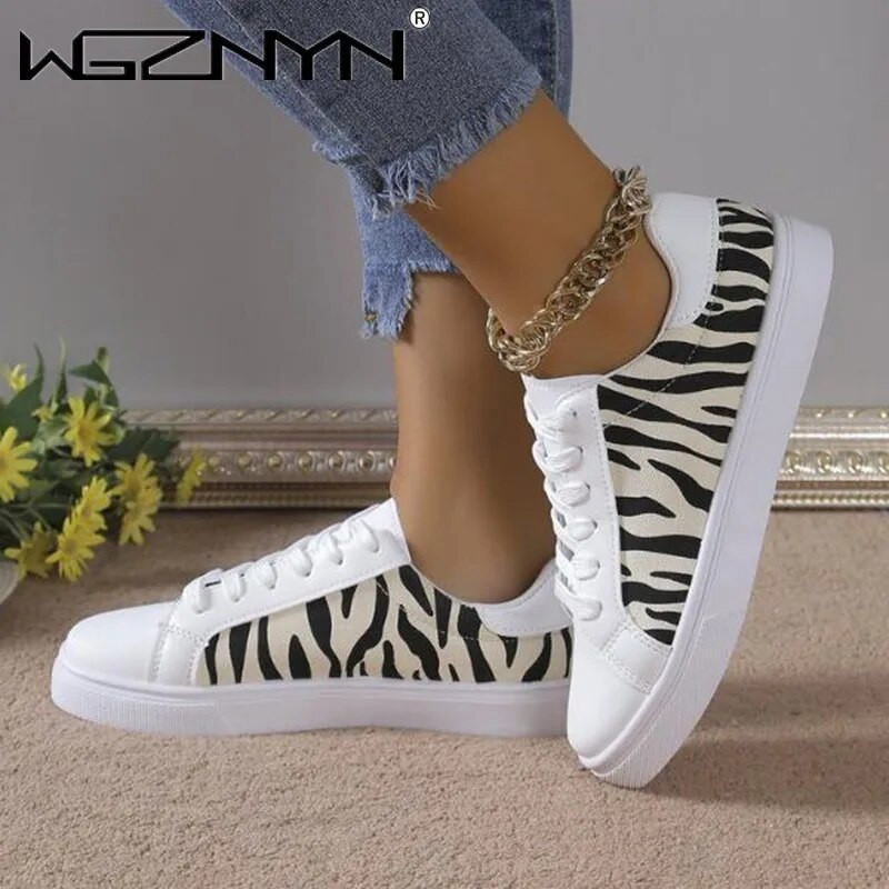 Uued kevadised naiste vabaajaspordijalatsid Mood Mugavus valged tossud Hingavad naiste tossud platvormkingad Zapatos De Mujer