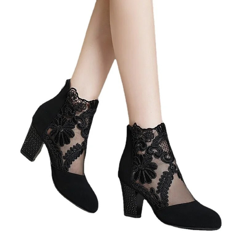 2023. aasta brändikingad naistele Lukuga naiste saapad Moodsad lillekaunistused kontori ja karjääri jaoks Uued terava ninaga poolsaapad Zapatos