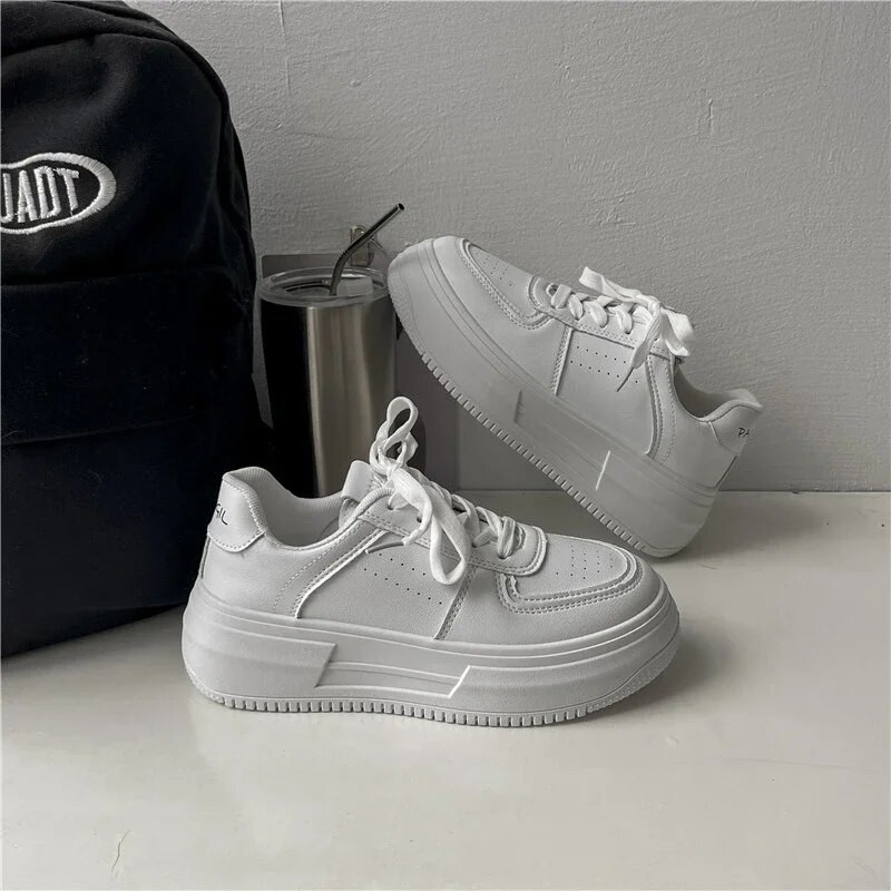 Naiste kingad Nööriga platvorm jooksutossud Naiste mugavusjalatsid Naiste lamedad mood valged spordijalatsid naistele