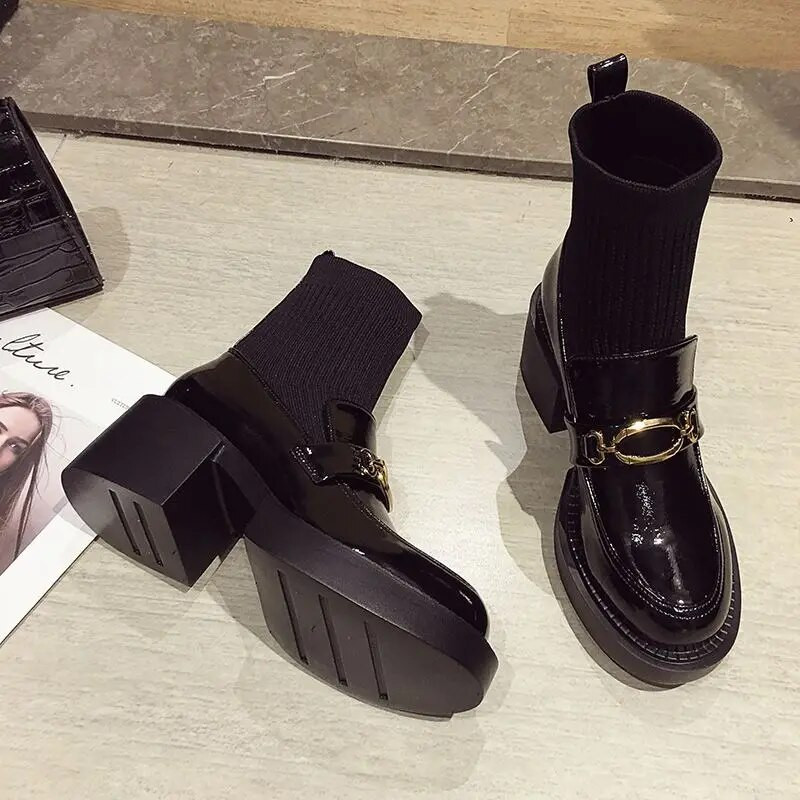 Saapad kontsaga naiste poolsaapad platvorm väga kõrged kontsad jalatsid sokid lühikesed kingad naistele ümara varbaga Chunky Goth hot boot