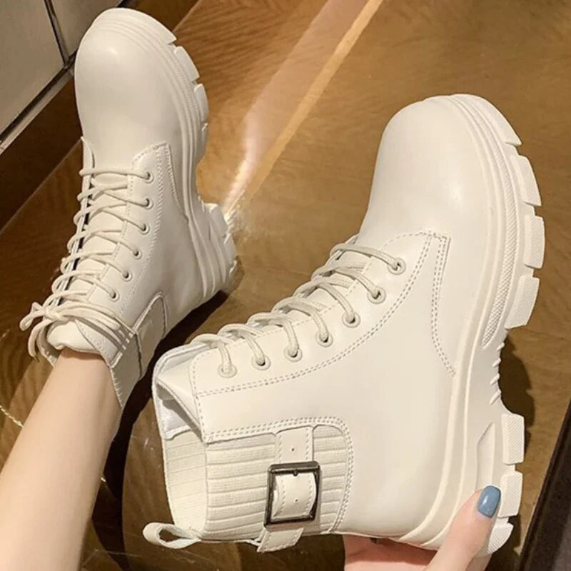 2023. aasta uued pehmed saapad Briti stiilis naiste saapad Moodsad ümmarguse varbaga poolsaapad 2022. aasta talvised elastsed mustad saapad mugavad saapad