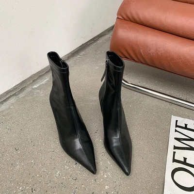 Moteriški batai su smailia nosimi Moteriški šoniniai užtrauktukai trumpi batai moteriški ploni ploni aukštakulniai žieminė moteriška trumpa pliušinė avalynė