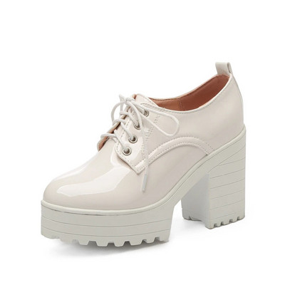 Klassikaline paelad naistele Mustad valged kõrged kontsad lühikesed saapad Euro stiilis naiste kingad sügisene kevadpunk kõrge kontsaga king