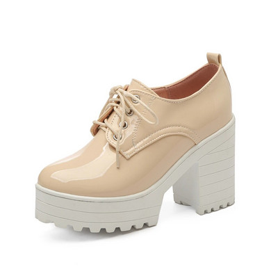 Klassikaline paelad naistele Mustad valged kõrged kontsad lühikesed saapad Euro stiilis naiste kingad sügisene kevadpunk kõrge kontsaga king