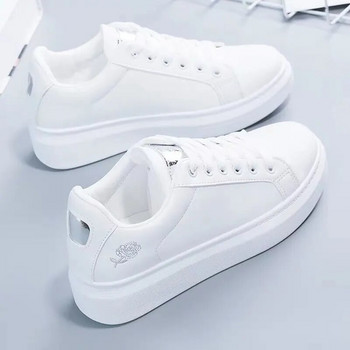 Модни бели дишащи дамски обувки за бягане 2023 Пролет Есен Ежедневни маратонки с връзки с бродирани цветя Zapatos De Mujer
