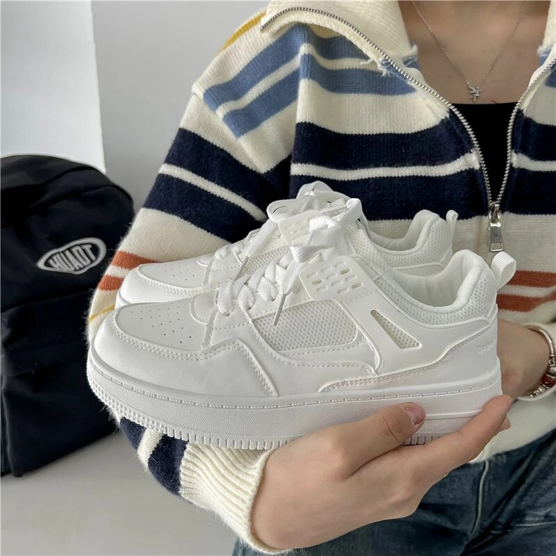 Καλοκαιρινά λευκά γυναικεία πάνινα παπούτσια 2023 Διχτυωτό αναπνεύσιμο χοντρό κάτω γυναικεία μικρά λευκά παπούτσια Μόδα Ευέλικτα γυναικεία παπούτσια τένις