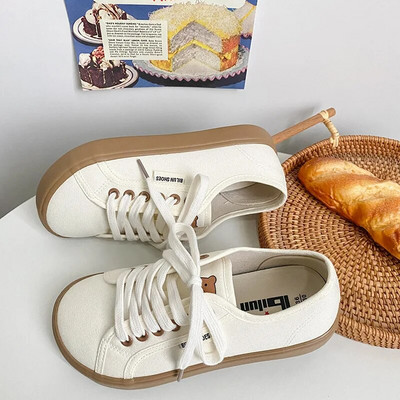 Narmitud lõuendiga tossud naistele Disainer Harajuku kingad Hip Hop Girl Platform tossud Naine Ahastuses kingad Punased Plimsollid