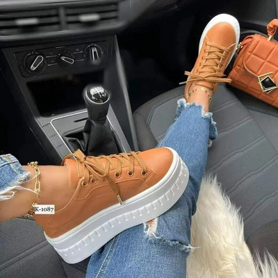 Tossud 2023 Trend Fashion hingavast nahast kiiluga vulkaniseeritud kingad Disain vabaaja kõndimine Mugav sügisplatvormiga naiste kingad