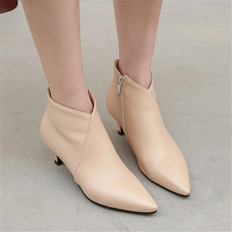 Jesen 2023. Nove ženske čizme na visoku petu sa šiljatim prstima Modne gležnjače Ženske čizme s patentnim zatvaračem Jeftine čizme na visoku petu Cipele Ženske 31-43