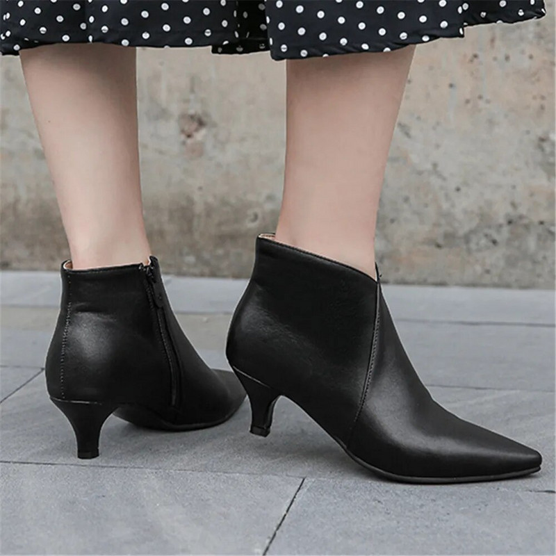 Jesen 2023. Nove ženske čizme na visoku petu sa šiljatim prstima Modne gležnjače Ženske čizme s patentnim zatvaračem Jeftine čizme na visoku petu Cipele Ženske 31-43