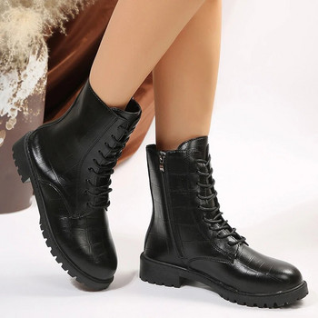 Pu Δερμάτινες μαύρες μπότες Combat Γυναικείες μπότες 2023 Φθινοπωρινές μπότες με παχύ κάτω μέρος Πλατφόρμα αστραγάλου Womna Plus Size 42 Πλαϊνά παπούτσια μοτοσυκλέτας με φερμουάρ