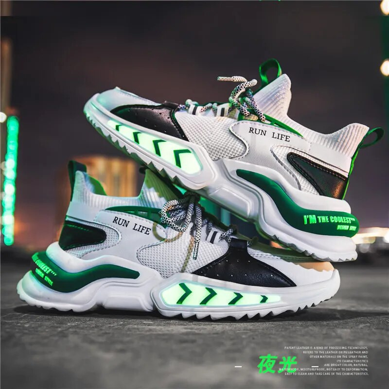 Vyriški batai 2023 nauji storapadžiai vyriški sportiniai bateliai tinkliniu paviršiumi šviečiantys bėgimo bateliai pralaidūs orui ir patogūs laisvalaikio batai