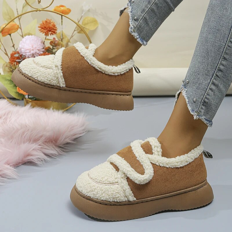 Tople pamučno podstavljene cipele od janjeće vune Ženske 2023. Nove ravne, deblje plišane zimske čizme Ženske neklizajuće debele gležnjače čizme za snijeg