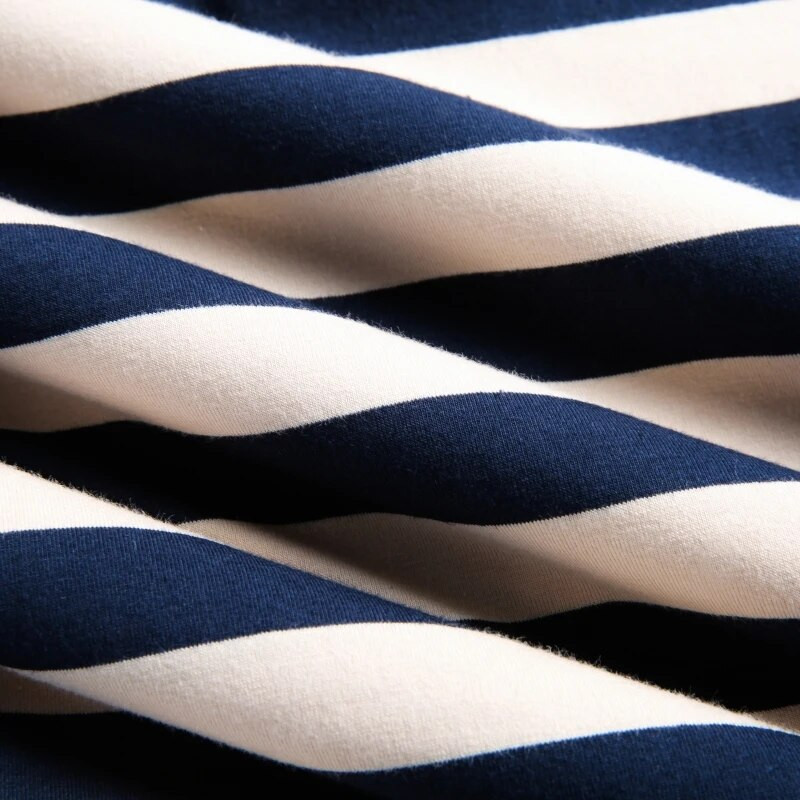 Ανδρικό μακρυμάνικο μπλουζάκι πόλο με άνετο αναπνεύσιμο ύφασμα και μινιμαλιστικό στυλ μόδας