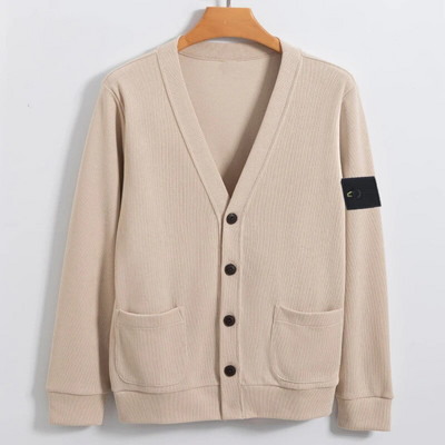 Επώνυμα πλεκτό πουλόβερ ζακέτα φθινοπωρινό πέτρινο χειμερινό πουλόβερ με γιακά V 2023 Νέα κορεάτικη μόδα Unisex Νέο πουλόβερ μακρυμάνικο