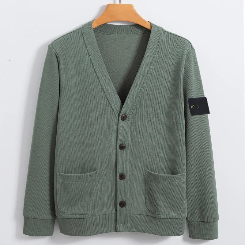 Επώνυμα πλεκτό πουλόβερ ζακέτα φθινοπωρινό πέτρινο χειμερινό πουλόβερ με γιακά V 2023 Νέα κορεάτικη μόδα Unisex Νέο πουλόβερ μακρυμάνικο