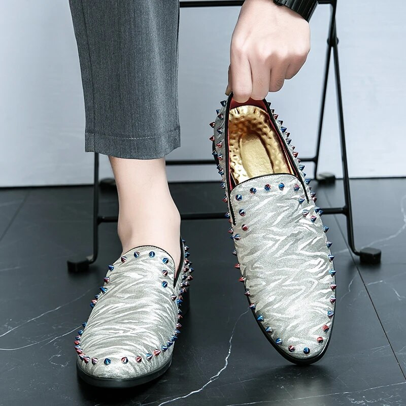 Νέα ανδρικά μυτερά ασημένια πιτσίνια loafter λουστρίνι casual παπούτσια Αντρικό επίσημο νυφικό Homecoming Sapato Social Masculino