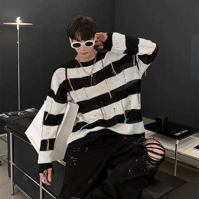 Proljeće ljeto Modni muški pulover s poderanim rupama s resicama i dugim rukavima Crno-bijeli pleteni pulover s ovratnikom i crno-bijelim prugama Ležeran par za sve kombinacije