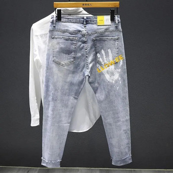 Корейски модни мъжки дънки, счупени с щампа, заострени, скъсани, тънки, скъсани мъжки каубойски панталони, ретро графични панталони с дупки, класически