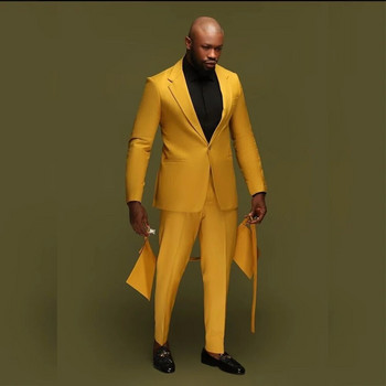 Κομψά κίτρινα ανδρικά κοστούμια Blazer Terno με οδοντωτό πέτο Μονό στήθος Smart Casual 2 τεμάχια παντελόνι με λεπτή εφαρμογή Costume Tailor