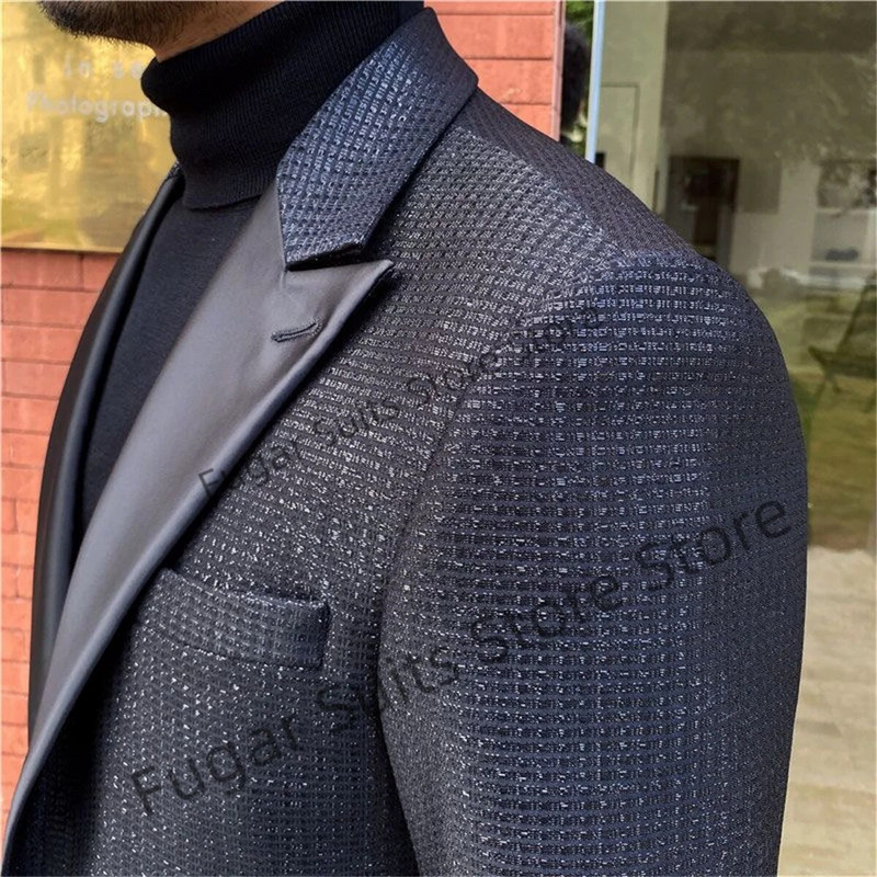 Prabangūs juodi vestuviniai kostiumai vyrams Slim Fit Peak Lapel Formal Prom Jaunikio smokingai 2 dalių rinkiniai Elegantiškas vyriškas švarkas kostiumas Homme